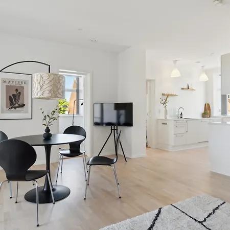 דירה Charmerende 2br M Privat Parkering