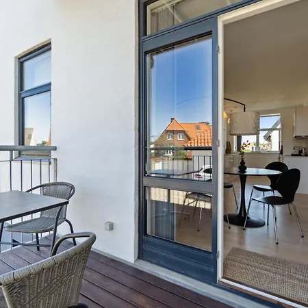 Charmerende 2br M Privat Parkering * Aalborg